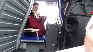 Хатагтай Мартинез ба түүний ангайсан хөгийн видео (Кейран Ли, Мисси Мартинез) - 2022-02-18 18:24:44